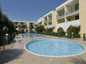 Swimming pool sa o malapit sa Villaggio Lia