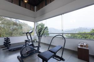 Fitness centrum a/nebo fitness zařízení v ubytování Forest Canopy Thekkady