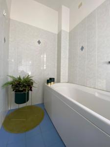 Phòng tắm tại Veliero Fronte Mare Flexrent - Immobiliare Abissinia +24 ảnh