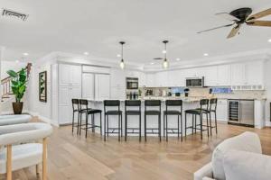 Lux 5BR Vegas Home w Pool, Spa, Games, Near Strip