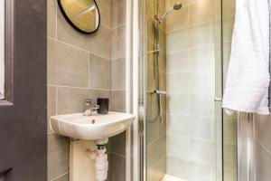 Ένα μπάνιο στο Room 04 - Sandhaven Rooms Triple