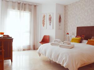 Posteľ alebo postele v izbe v ubytovaní Fantástico apartamento de dos dormitorios en el Soho