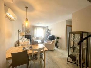 Posedenie v ubytovaní Calu Homes Duplex cerca Playa de Huelin
