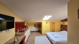 TV a/nebo společenská místnost v ubytování Apartament ultra central!