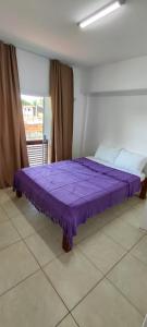 Krevet ili kreveti u jedinici u objektu Flat 2 - Temporada em Enseada dos Corais 2 Suítes