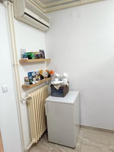 A cozinha ou cozinha compacta de Java apartments - S & J