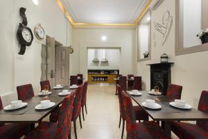 Posezení v ubytování Serenata Hotel & Hostel Coimbra