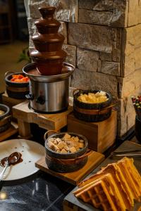 Comida no hotel ou em algum lugar perto