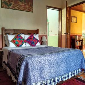 Katil atau katil-katil dalam bilik di Oaxaca Deleite