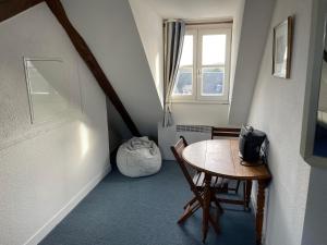 Fotografia z galérie ubytovania Superbe duplex en résidence v destinácii Honfleur
