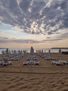 Naturlandskabet i nærheden af lejlighedshotellet