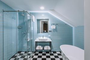 Koupelna v ubytování Hotel Twenties Tbilisi - Stay & Dine