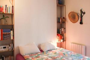 Cute flat in Montmartre