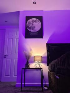 Foto dalla galleria di Hornet's Hideout - Large Double a Watford