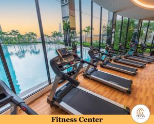 Fitness centrum a/nebo fitness zařízení v ubytování Trion Kuala Lumpur Near Sunway Velocity KLCC TRX Bukit Bintang