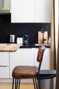 Cuisine ou kitchenette dans l'établissement Apartment Heart of Rotterdam