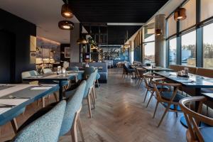 Radisson Resort Kołobrzeg餐厅或其他用餐的地方