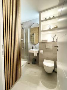 Ein Badezimmer in der Unterkunft Haus Vier Jahreszeiten am See Vier Jahreszeiten - HS 221