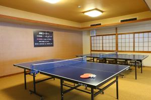 Stolní tenis v ubytování Ooedo Onsen Monogatari Beppu Seifu nebo okolí