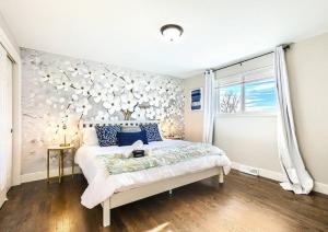 Gallery image of ALL King beds, Firepit, Hot tub, Near Down Town, Games Room in Denver +39 photos