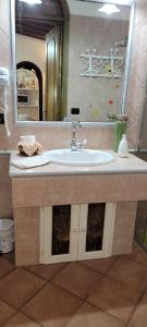 Ένα μπάνιο στο VILLA KARMEL Valle d'Itria +42 φωτογραφίες