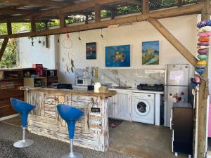 Kuchyň nebo kuchyňský kout v ubytování Chambre D'hote PLACE DES AMOUREUX