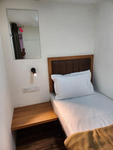 Gallery image of Galaxy Cabin Stay And Dormitory in Mumbai