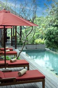 Bazén v ubytování AnandaDara Ubud Resort & Spa nebo v jeho okolí