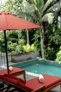 Bazén v ubytování AnandaDara Ubud Resort & Spa nebo v jeho okolí