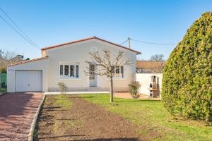 Κήπος έξω από το Villa Remojore