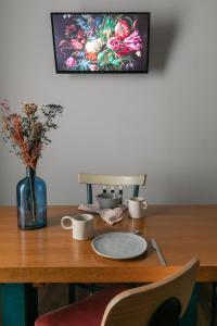 A television and/or entertainment centre at Passepartout