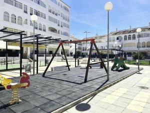 Ο χώρος παιχνιδιού για παιδιά στο LIFE APARTMENTS EL PORTIL