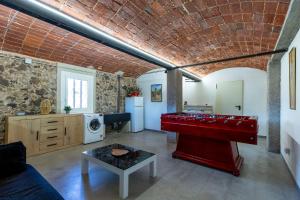 Fotografia z galérie ubytovania Ca la Joia Casa con piscina privada en la Vall d'en Bas v destinácii Les Preses