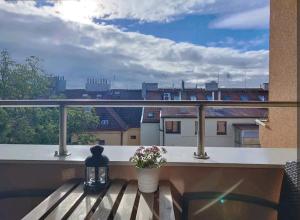 Balkón alebo terasa v ubytovaní Cozy rooftop with balcony