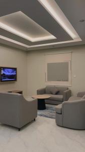 TV at/o entertainment center sa Nuzha Residential units- وحدات النزهة السكنية