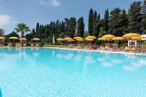 The swimming pool at or close to Relais Casina Copini