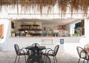 Relais Casina Copini italokat is kínál