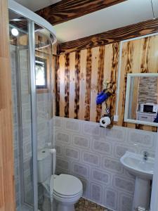Ένα μπάνιο στο Hostal Robinson