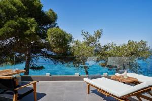 Бассейн в White Rocks Hotel Kefalonia или поблизости