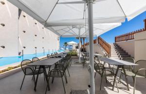 Basen w obiekcie White Olive Elite Rethymno lub w pobliżu