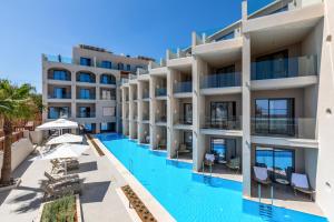 Basen w obiekcie White Olive Elite Rethymno lub w pobliżu