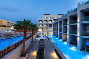 Basen w obiekcie White Olive Elite Rethymno lub w pobliżu