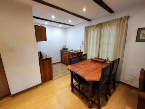 Η κουζίνα ή μικρή κουζίνα στο Softwaters Guesthouse Cottages