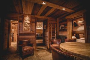A seating area at Chalet Cime Bianche
