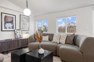 Zona de estar de Best Possible Location-Laugavegur Luxury Loft