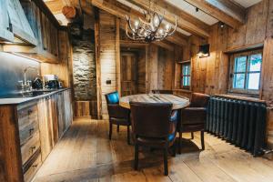 Eldhús eða eldhúskrókur á Chalet Cime Bianche