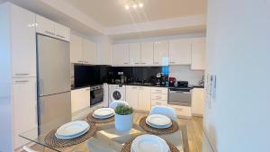 Dapur atau dapur kecil di Pentelis Cozy 58sqm apt in Paleo Faliro