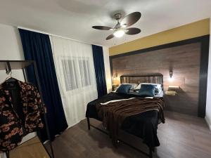 Posteľ alebo postele v izbe v ubytovaní Holiday Home Chester with Heated Pool