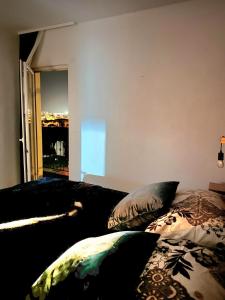 Posteľ alebo postele v izbe v ubytovaní Holiday Home Chester with Heated Pool