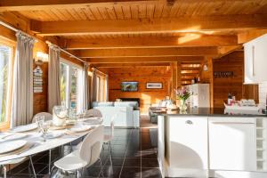 Köök või kööginurk majutusasutuses Hillview